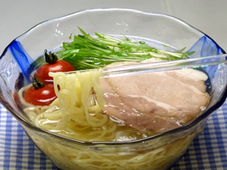 冷やし中華イメージ